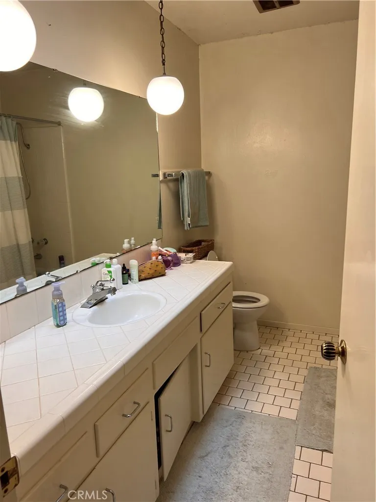 1559 Royal Way San Luis Obispo, CA 93405