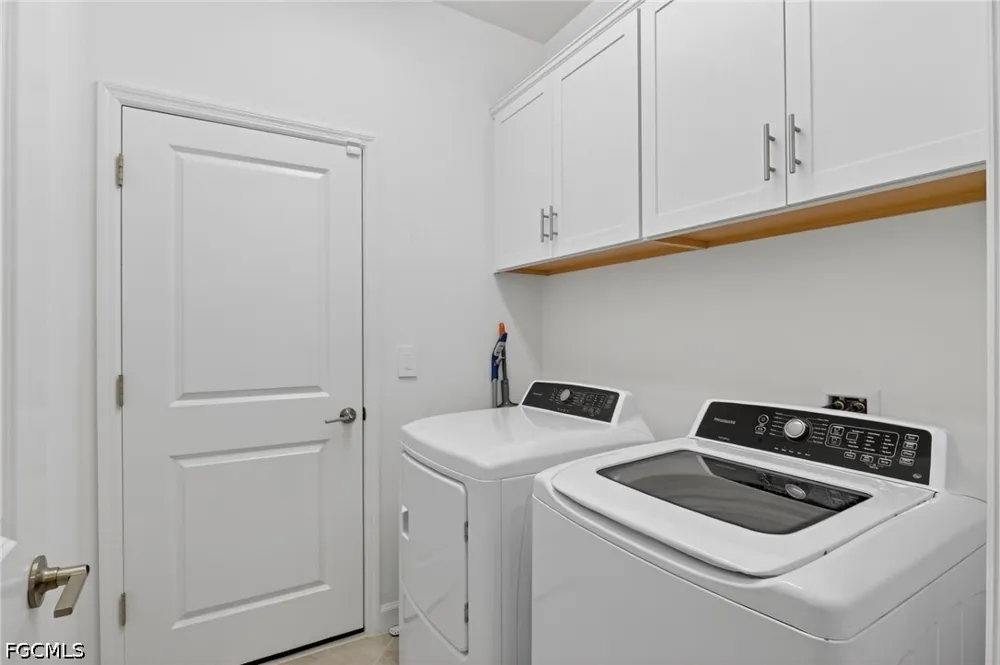 Hunter Oak Drive Fort Myers, FL 33913