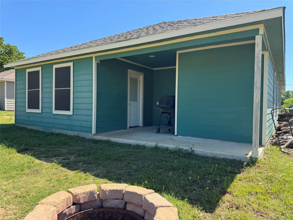 124 Oakwood Street Chico, TX 76431