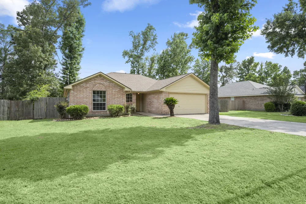 6707 Woodland Oaks Magnolia, TX 77354