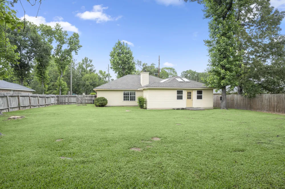 6707 Woodland Oaks Magnolia, TX 77354