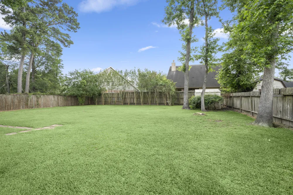 6707 Woodland Oaks Magnolia, TX 77354