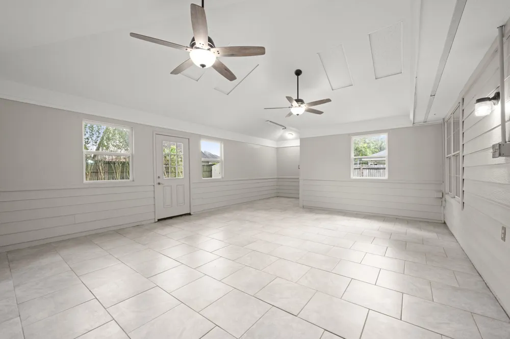 6707 Woodland Oaks Magnolia, TX 77354