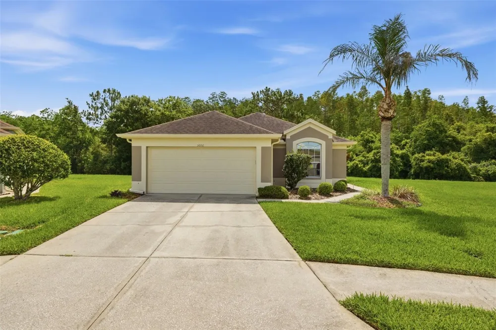 5600 SIR BARTON COURT Wesley Chapel, FL 33544