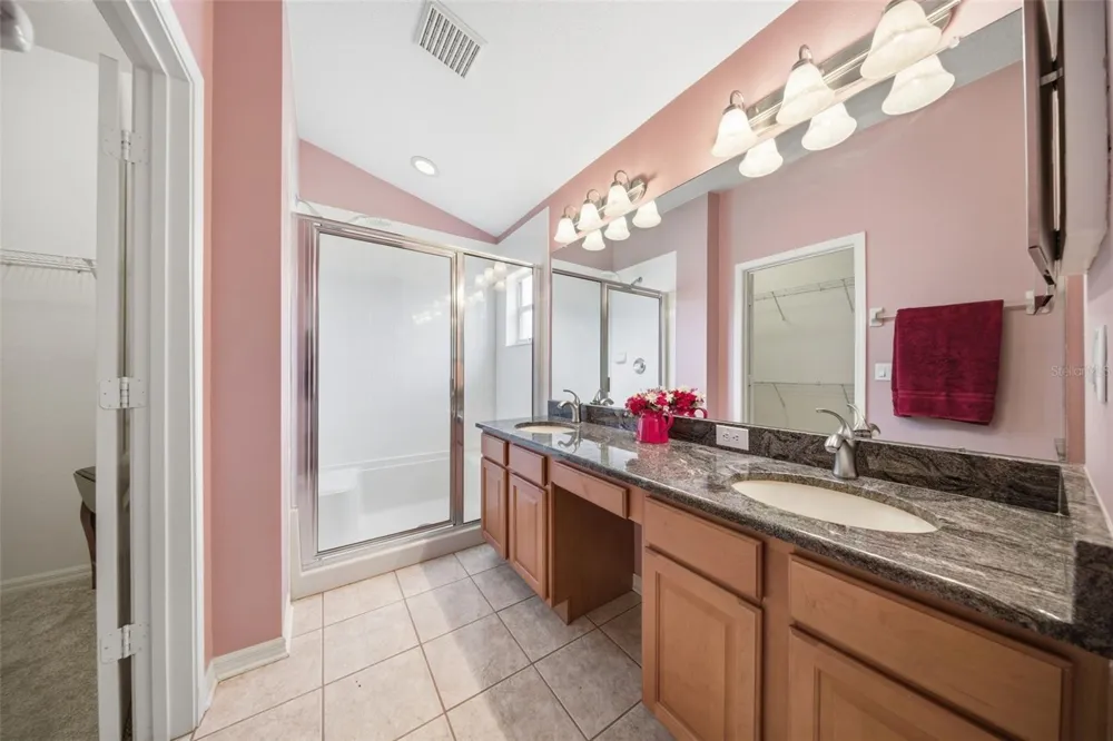 5600 SIR BARTON COURT Wesley Chapel, FL 33544