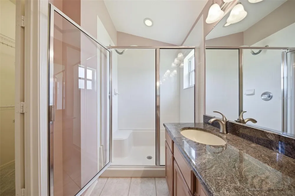 5600 SIR BARTON COURT Wesley Chapel, FL 33544