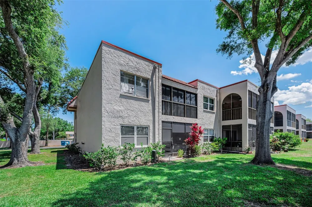 9700 STARKEY ROAD #228 Seminole, FL 33777