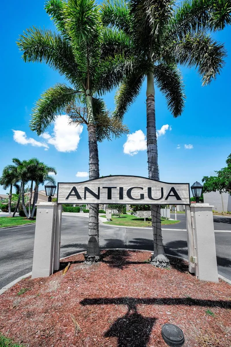 9700 STARKEY ROAD #228 Seminole, FL 33777