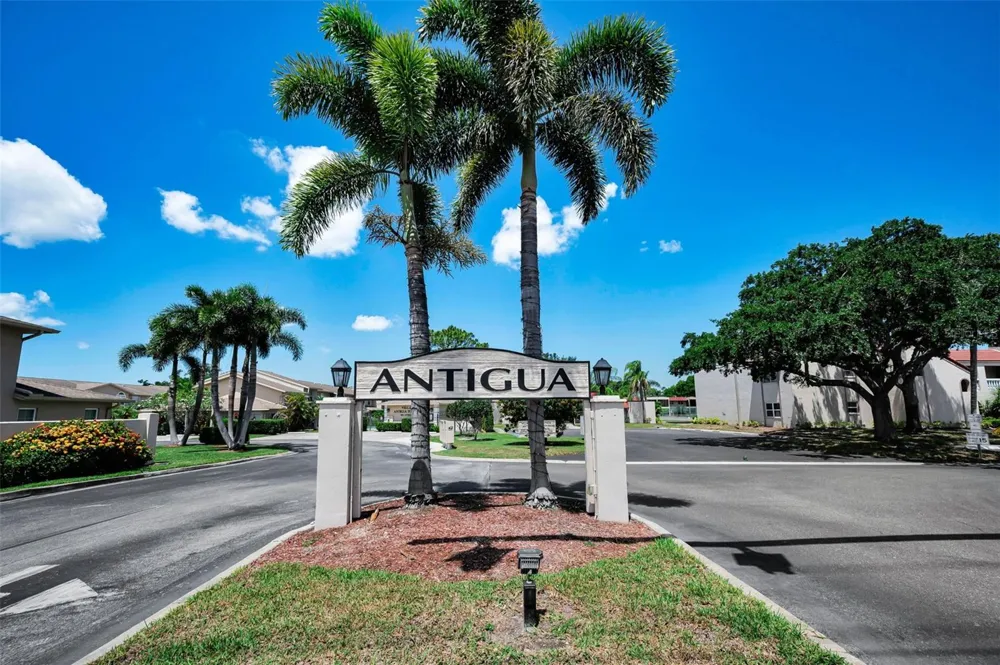 9700 STARKEY ROAD #228 Seminole, FL 33777