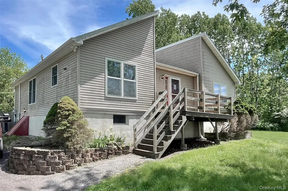 98 Oil City Road Pine Island, NY 10969