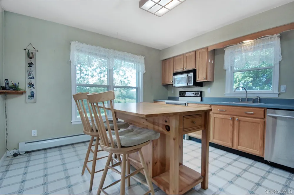 98 Oil City Road Pine Island, NY 10969