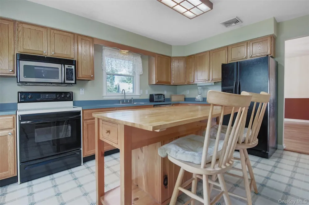 98 Oil City Road Pine Island, NY 10969