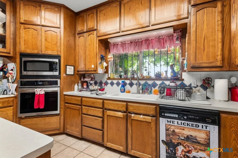 1500 CR 222 Kempner, TX 76539
