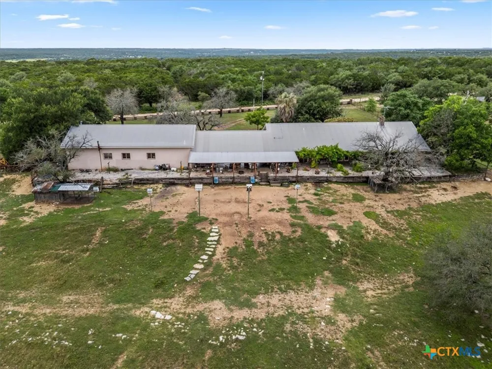 1500 CR 222 Kempner, TX 76539