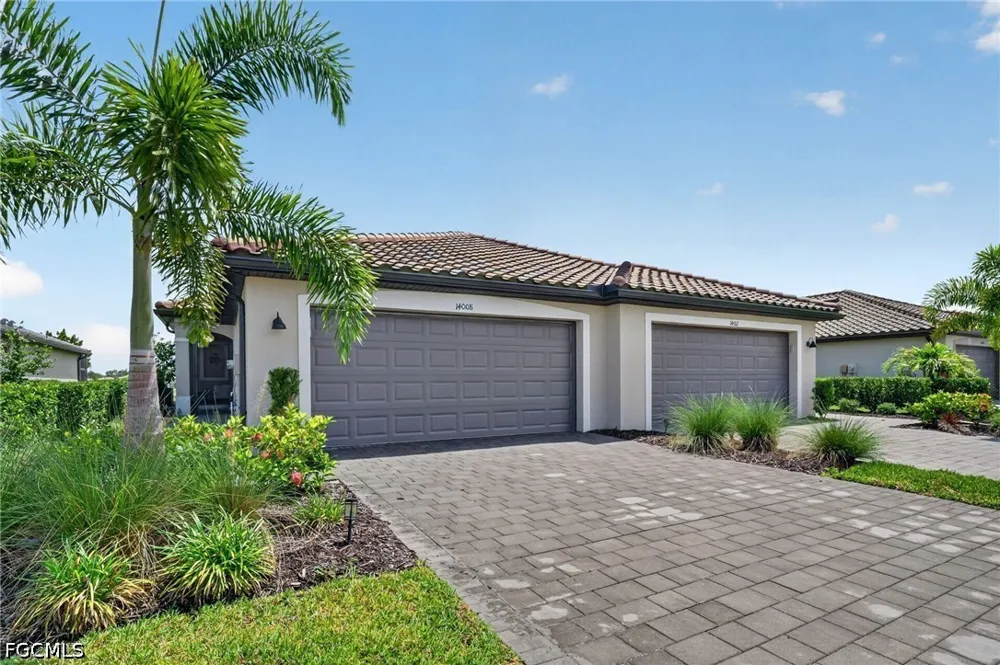 Hunter Oak Drive Fort Myers, FL 33913