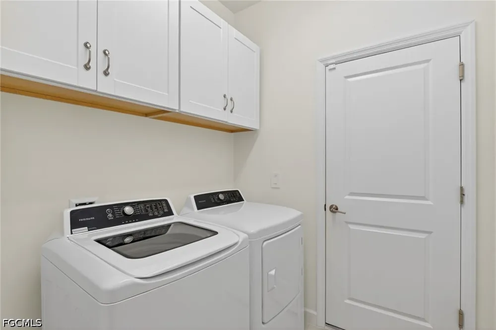 Hunter Oak Drive Fort Myers, FL 33913