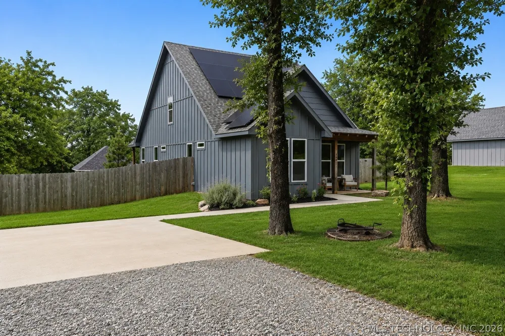 440 W 2nd Street Silo, OK 74701