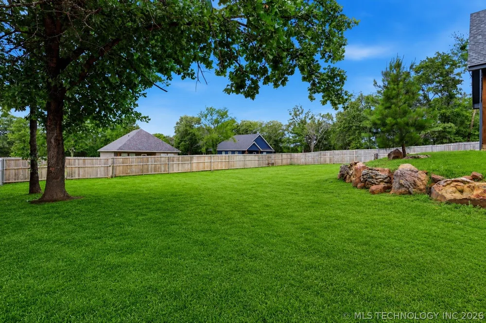 440 W 2nd Street Silo, OK 74701