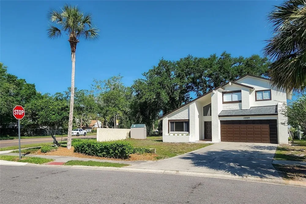 16169 GARDENDALE DRIVE Tampa, FL 33624