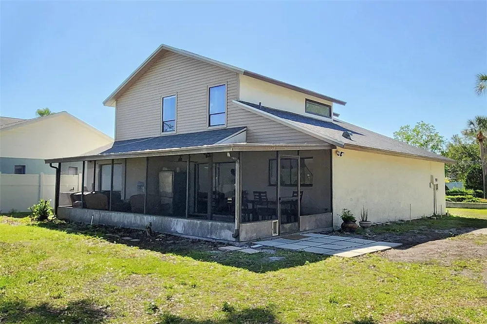 16169 GARDENDALE DRIVE Tampa, FL 33624