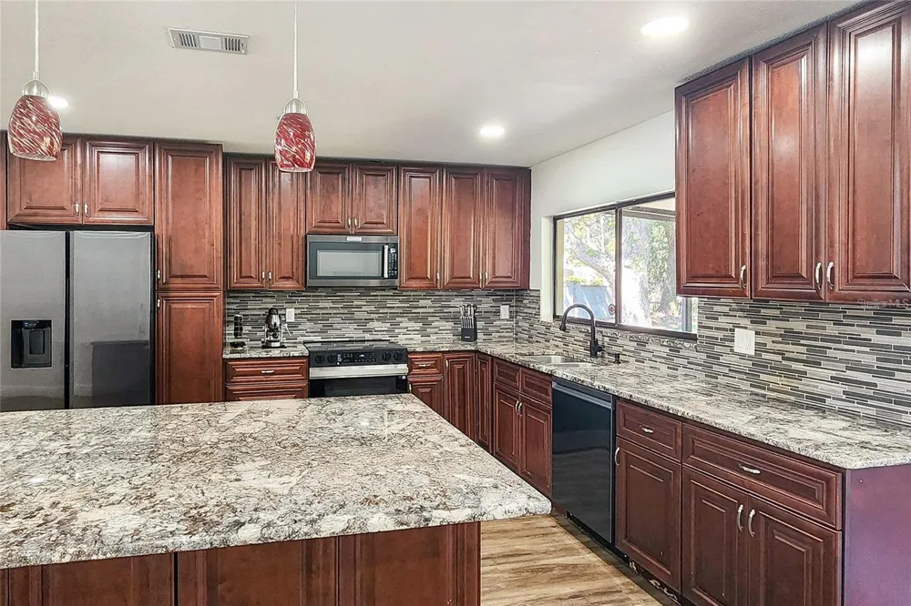 16169 GARDENDALE DRIVE Tampa, FL 33624