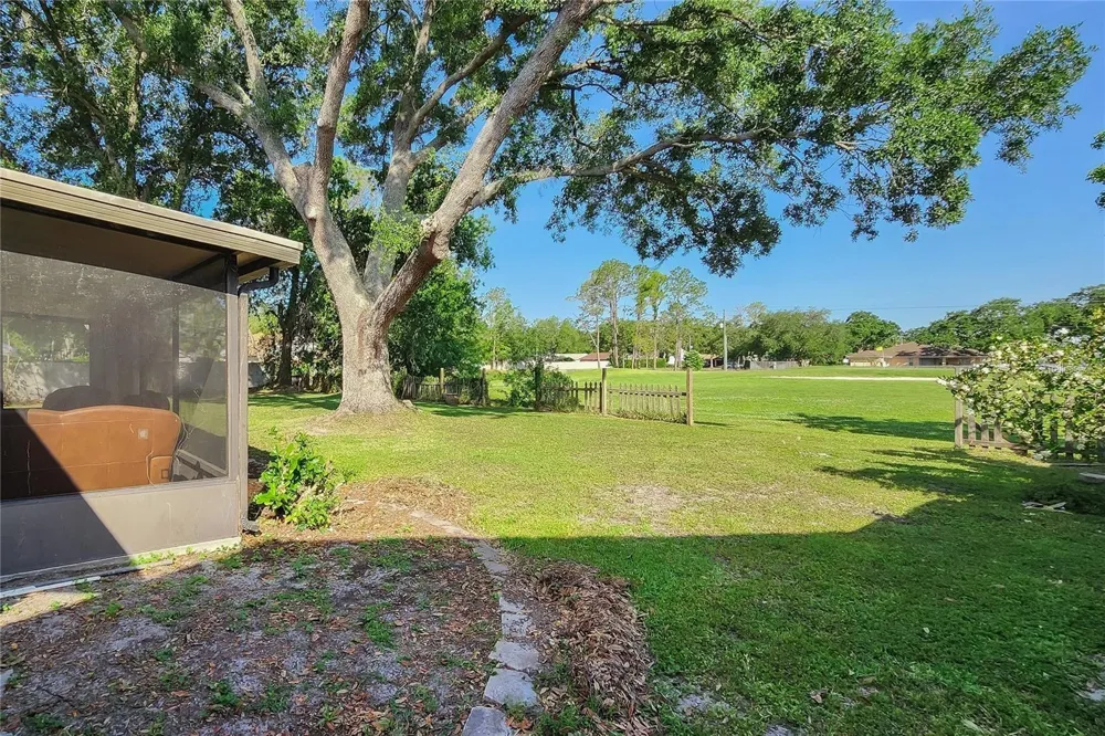 16169 GARDENDALE DRIVE Tampa, FL 33624