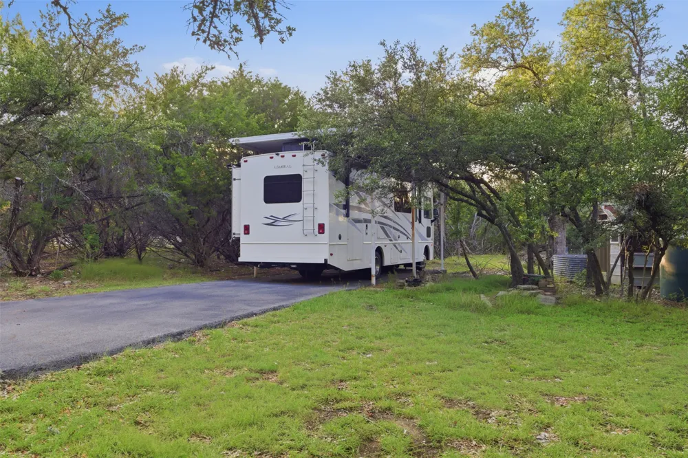 142 Woodland Trail Leander, TX 78641