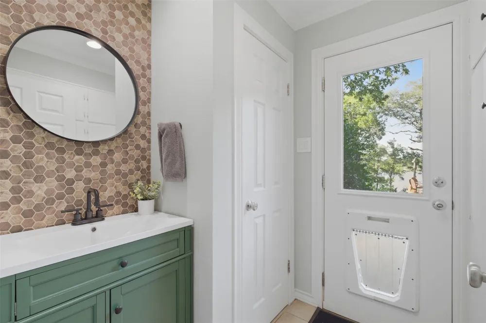 142 Woodland Trail Leander, TX 78641