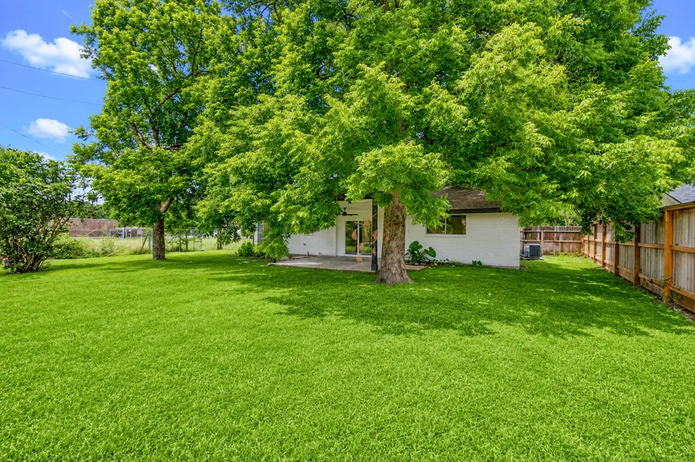 10618 Braewick Drive Houston, TX 77096