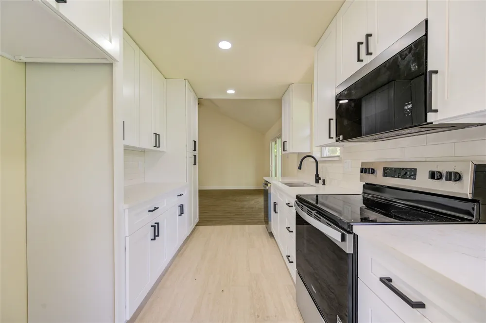10618 Braewick Drive Houston, TX 77096