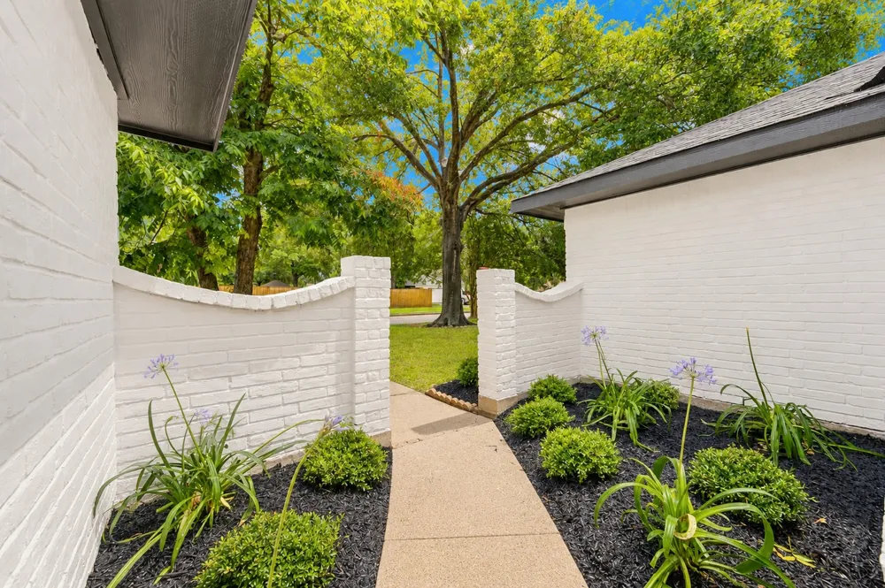 10618 Braewick Drive Houston, TX 77096