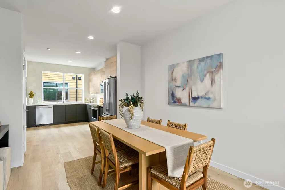 767 7th Avenue NW Issaquah, WA 98027