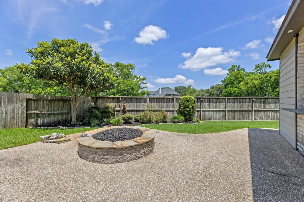 9547 Scanlan Heights Lane Missouri City, TX 77459