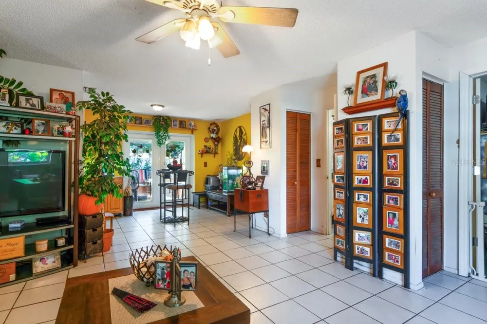 2005 HUDSON CT Oldsmar, FL 34677