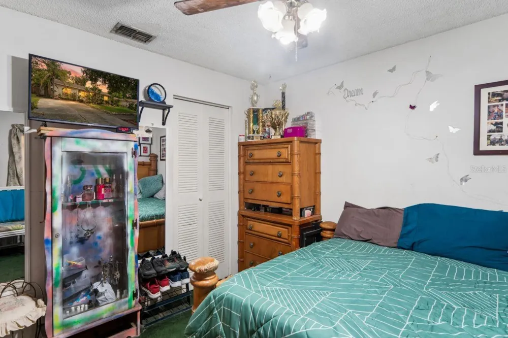 2005 HUDSON CT Oldsmar, FL 34677