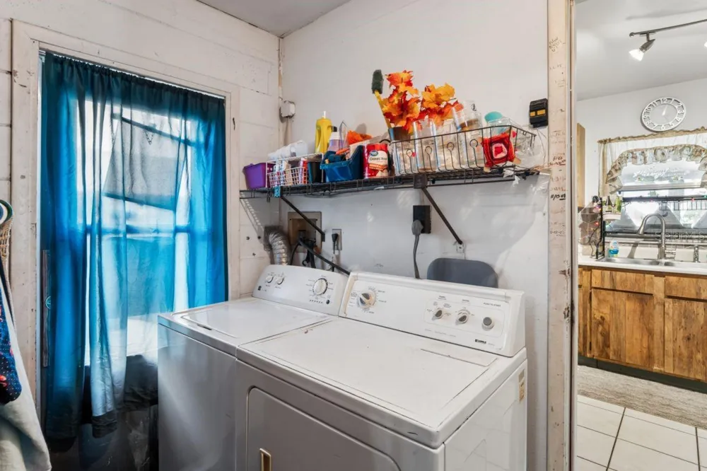 2005 HUDSON CT Oldsmar, FL 34677
