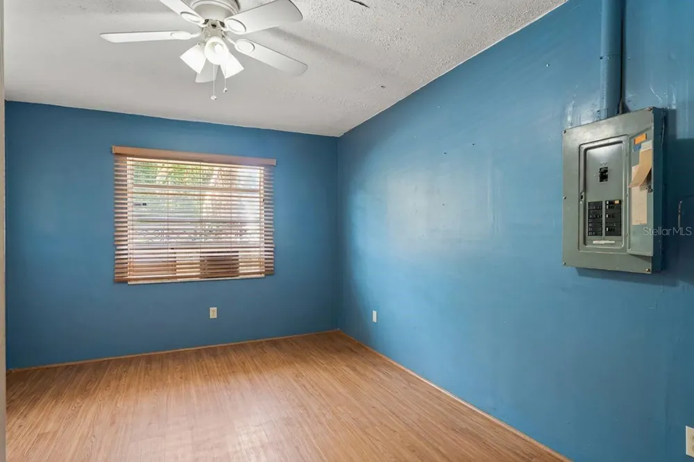 2005 HUDSON CT Oldsmar, FL 34677