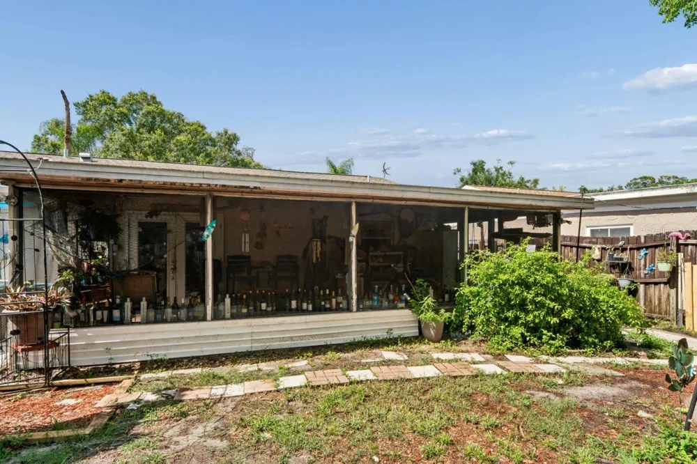 2005 HUDSON CT Oldsmar, FL 34677