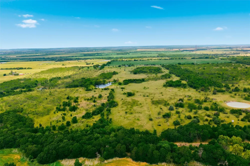 318 Hcr 3249 Mount Calm, TX 76673