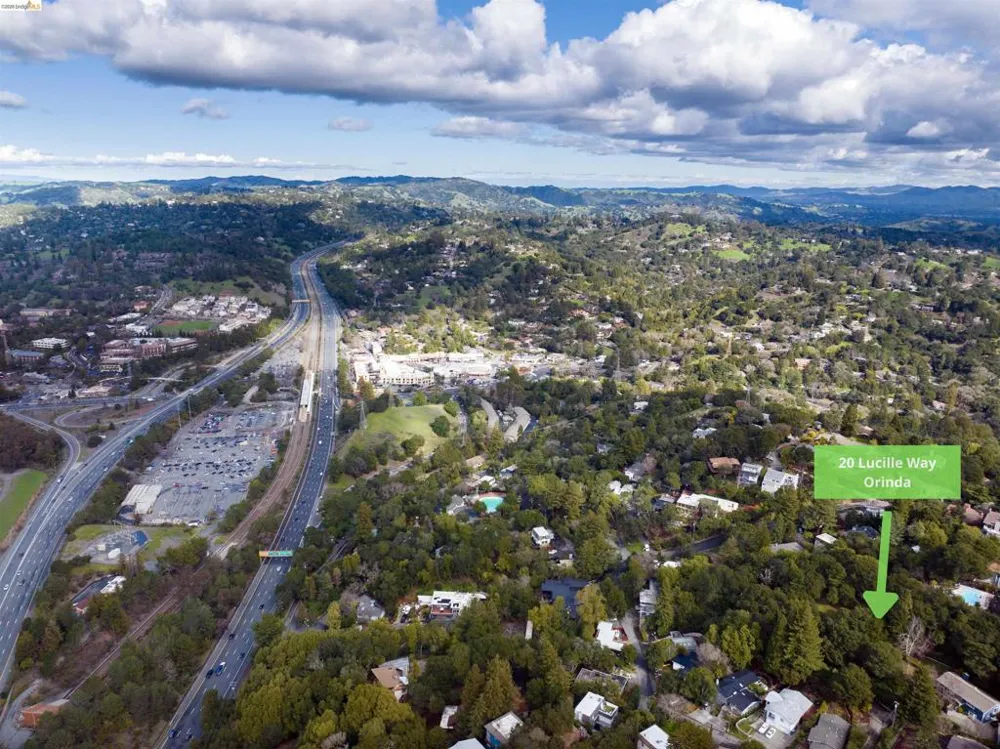 20 Lucille Way Orinda, CA 94563