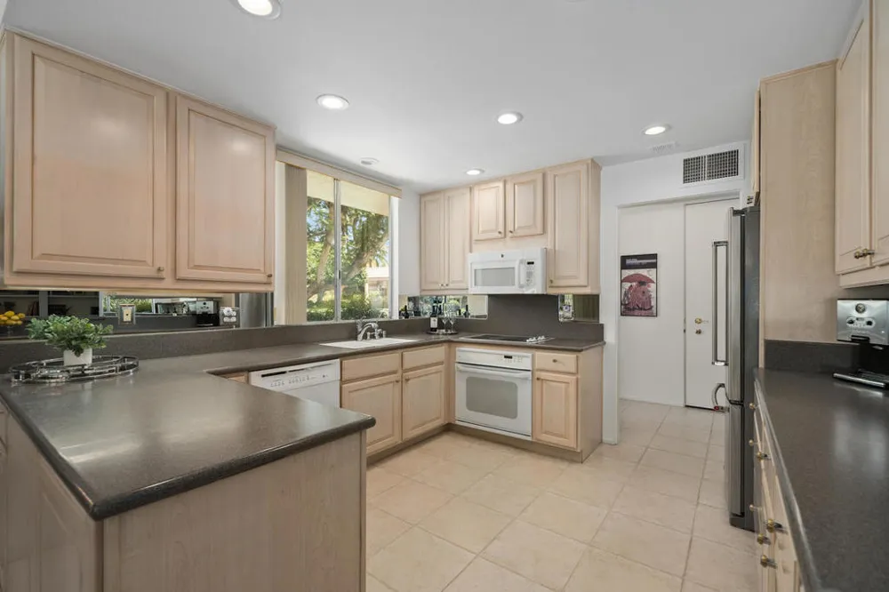 76895 Lark Drive Indian Wells, CA 92210