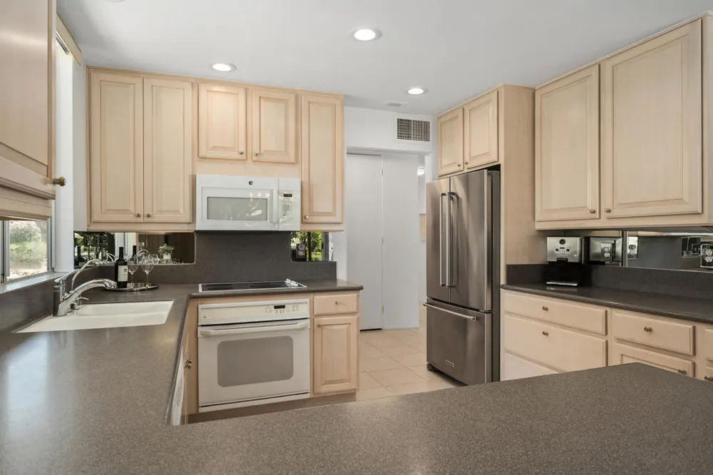 76895 Lark Drive Indian Wells, CA 92210