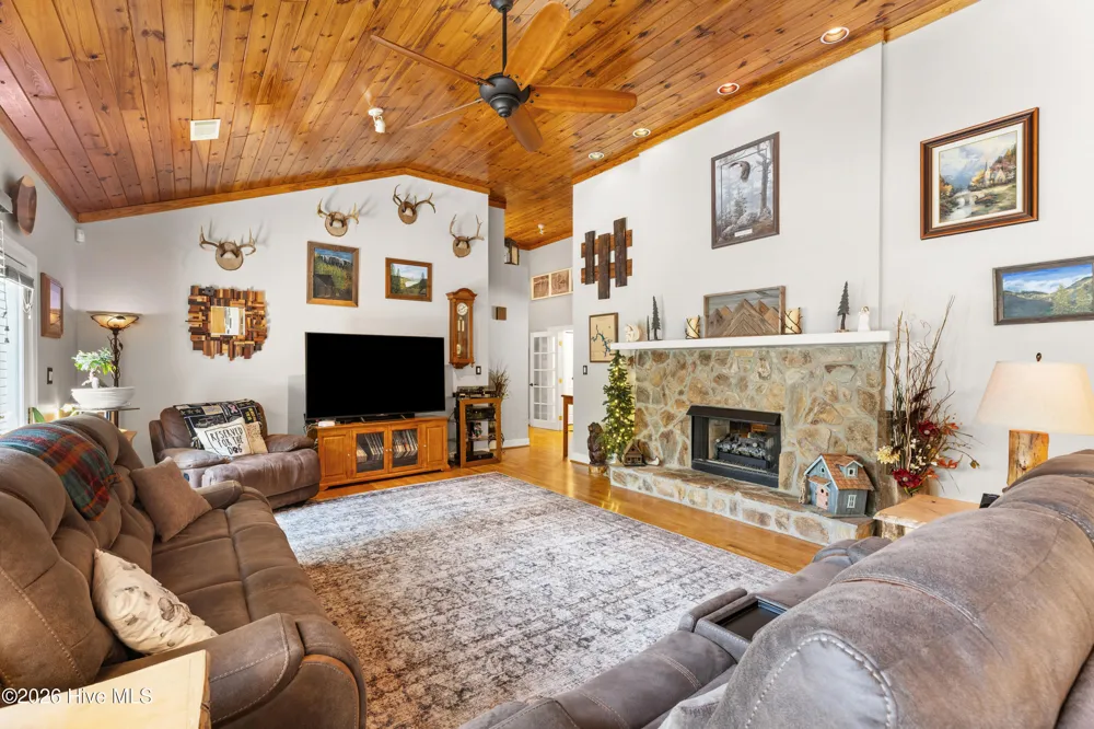 4169 Waters Edge Lane Appling, GA 30802