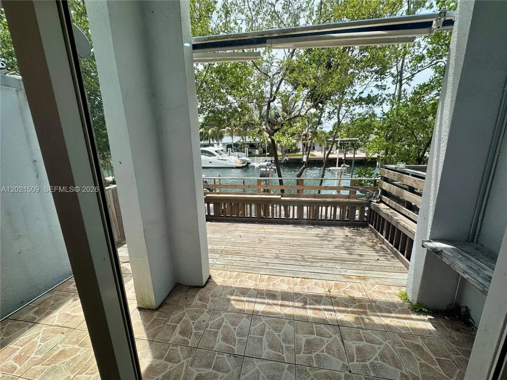 2408 NE 135th St #2408 North Miami, FL 33181