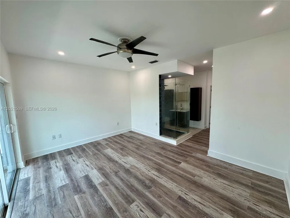 2408 NE 135th St #2408 North Miami, FL 33181