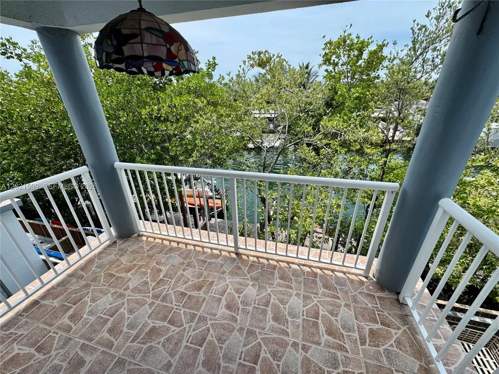 2408 NE 135th St #2408 North Miami, FL 33181