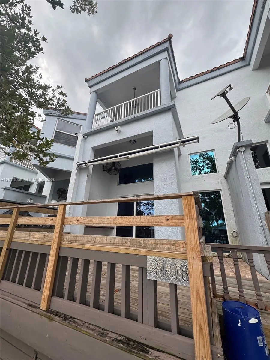 2408 NE 135th St #2408 North Miami, FL 33181