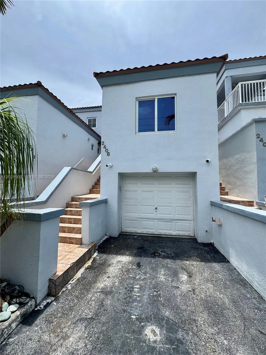 2408 NE 135th St #2408 North Miami, FL 33181