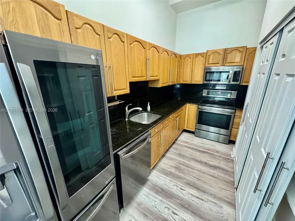 2408 NE 135th St #2408 North Miami, FL 33181