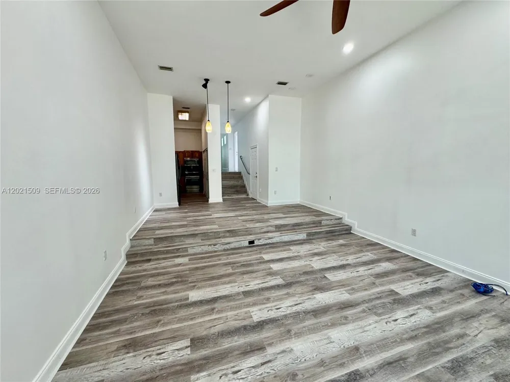 2408 NE 135th St #2408 North Miami, FL 33181